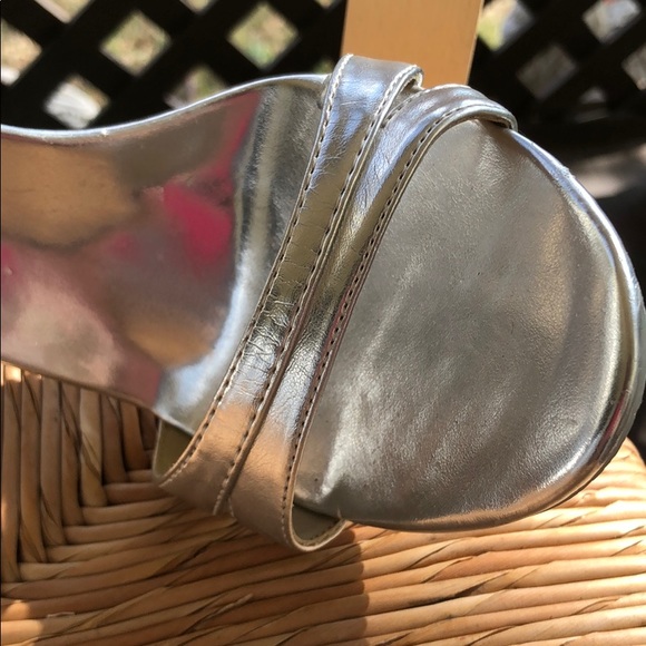 Shoes, Michael Antonio Silver 5 inch heels, Sz 10 - Picture 2 of 8